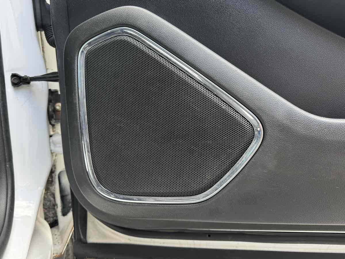 2015 Chevrolet Tahoe LS photo 32