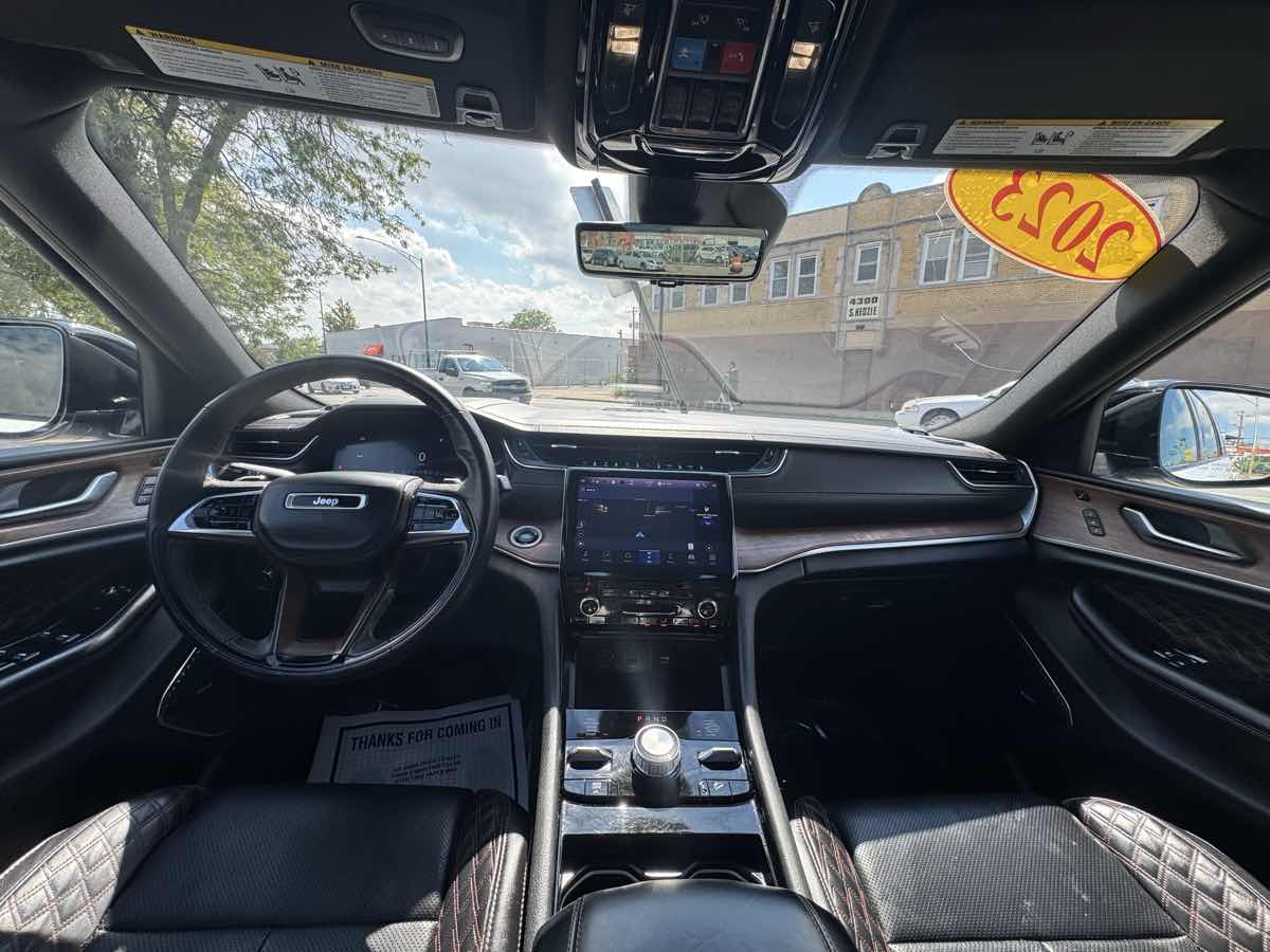2023 Jeep Cherokee Summit Reserve 4xe photo 8
