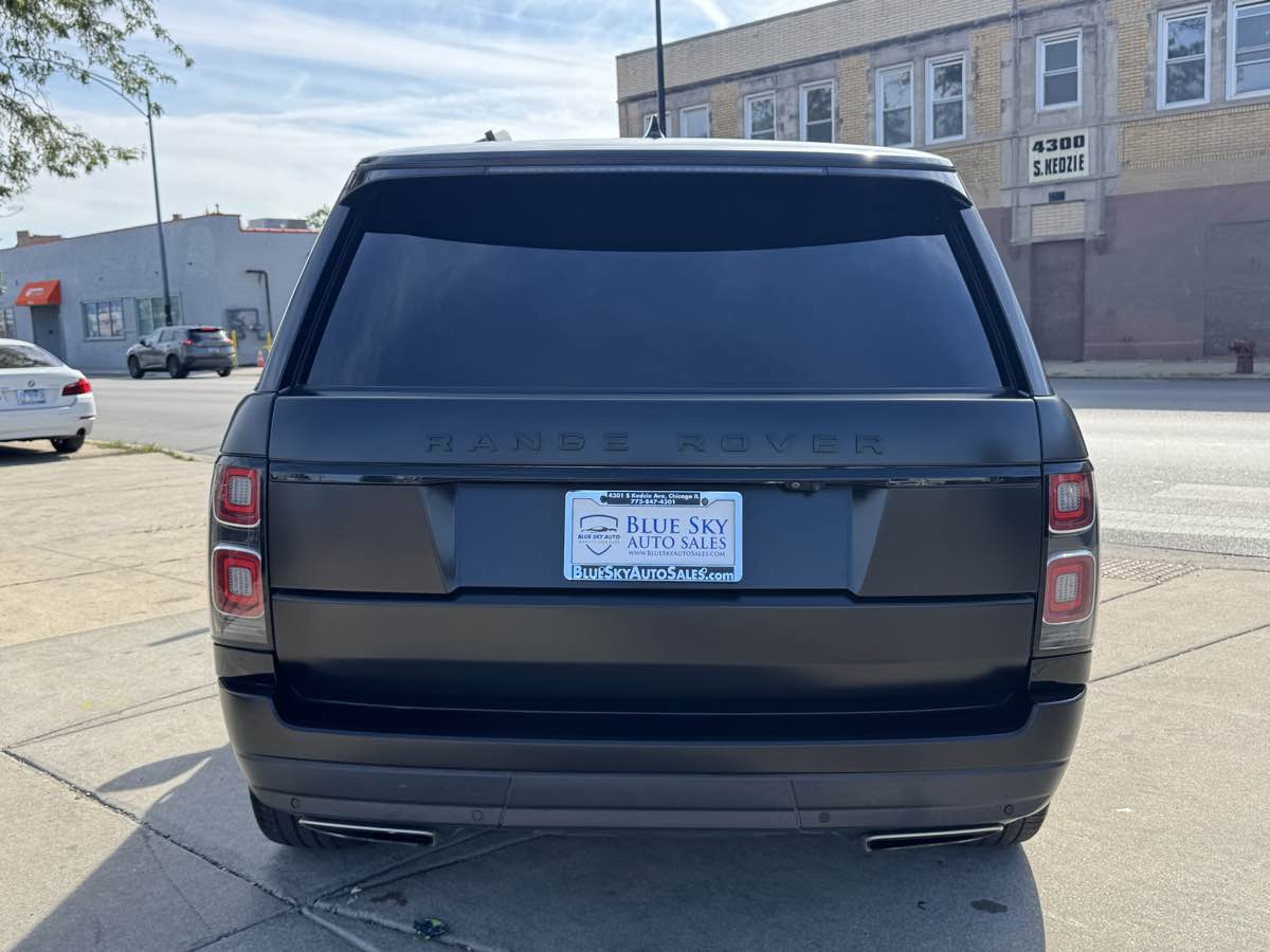 2019 Land Rover Range Rover Supercharged LWB photo 3