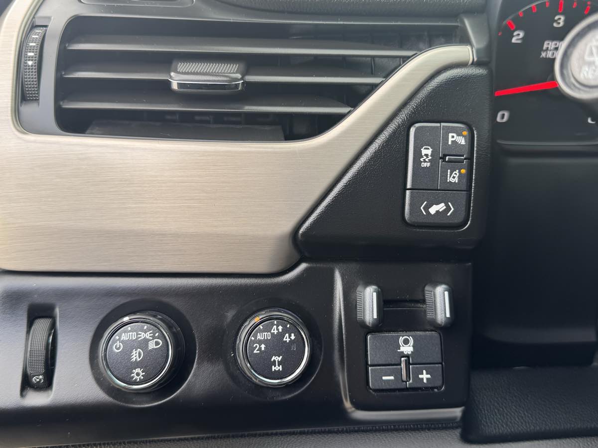 2015 Gmc Yukon Denali photo 11