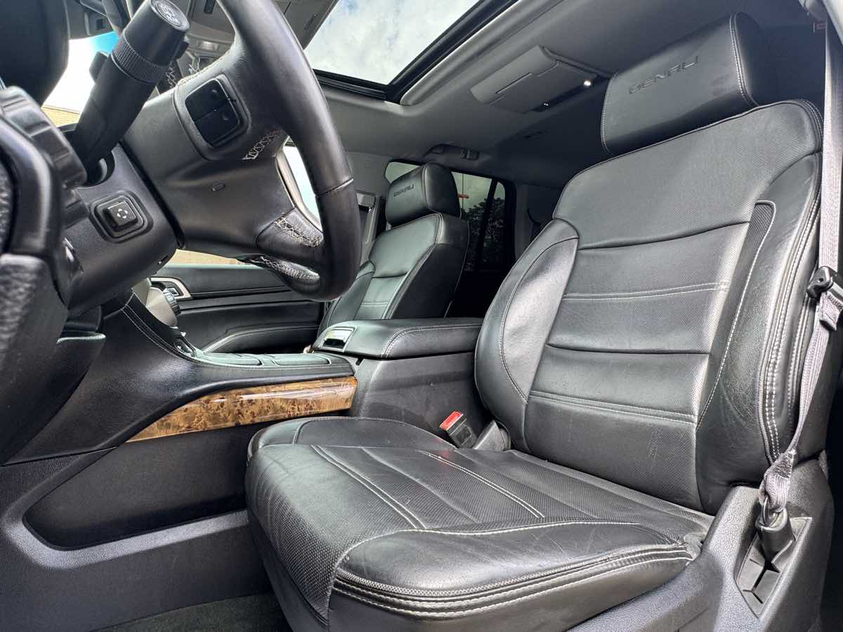 2015 Gmc Yukon Denali photo 27