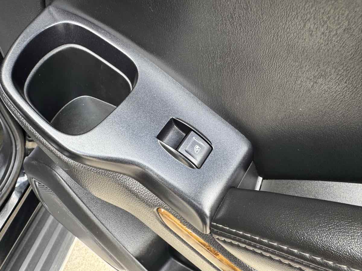 2015 Gmc Yukon Denali photo 38