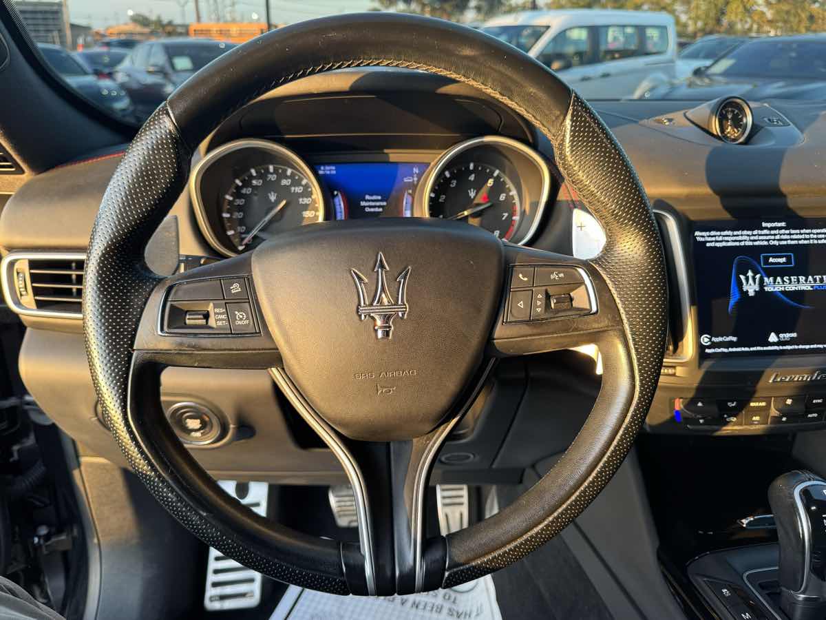 2018 Maserati Levante GranSport photo 10