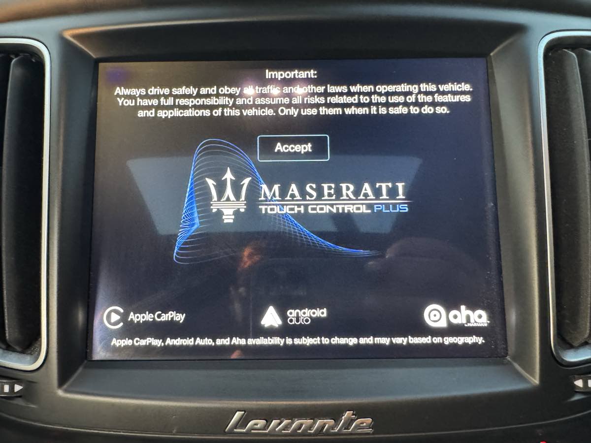 2018 Maserati Levante GranSport photo 13