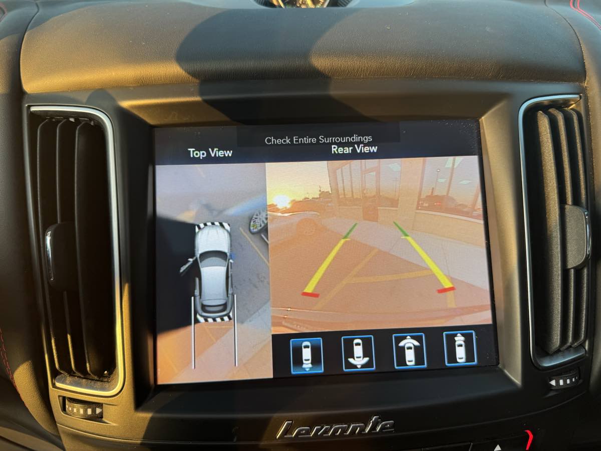 2018 Maserati Levante GranSport photo 17