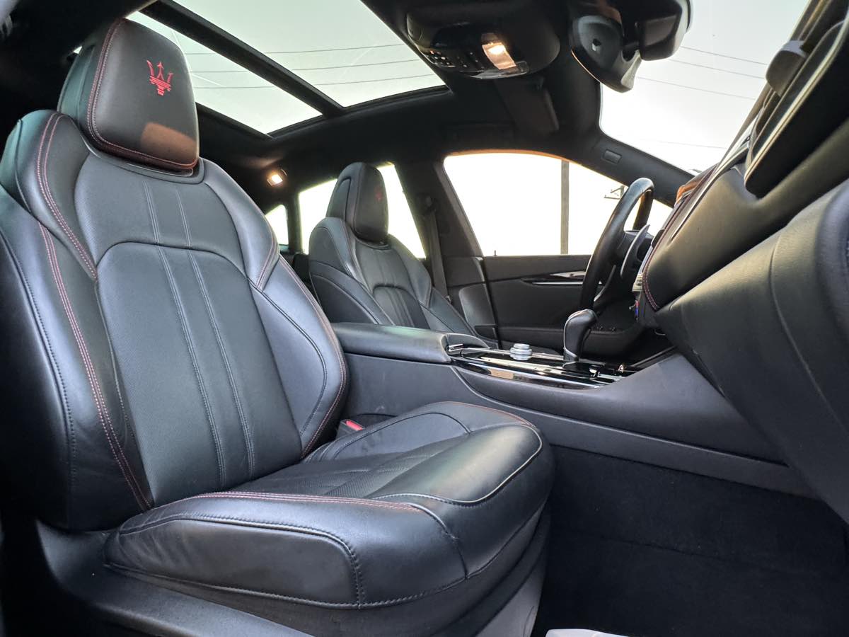 2018 Maserati Levante GranSport photo 22