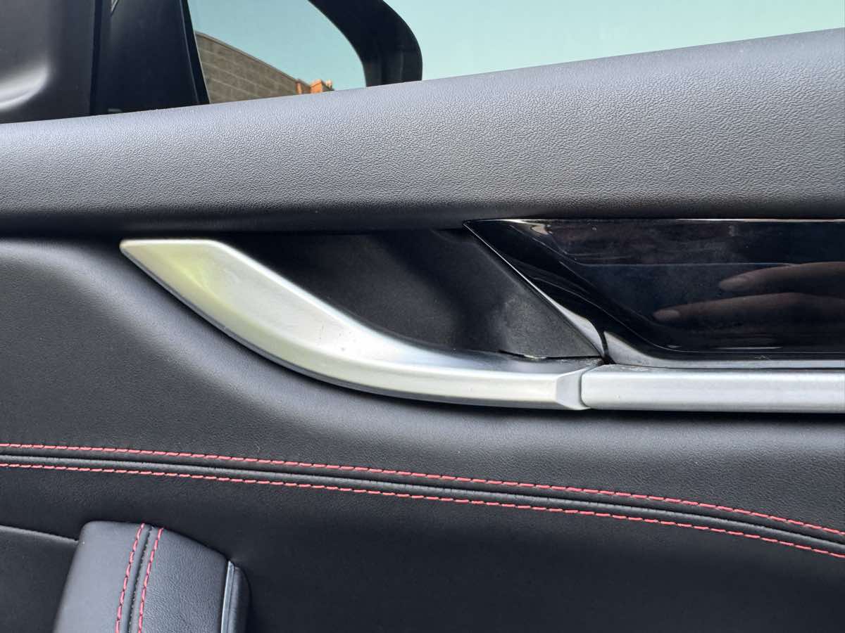 2018 Maserati Levante GranSport photo 25