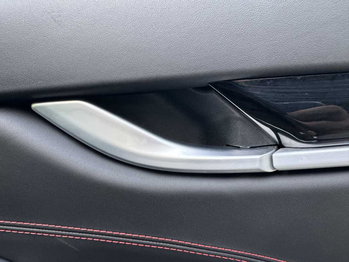 2018 Maserati Levante GranSport photo 30