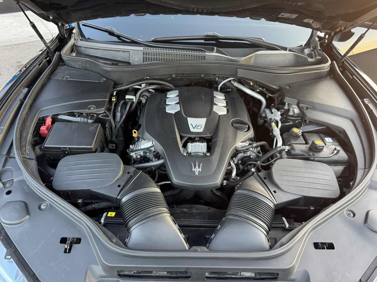 2018 Maserati Levante GranSport photo 35