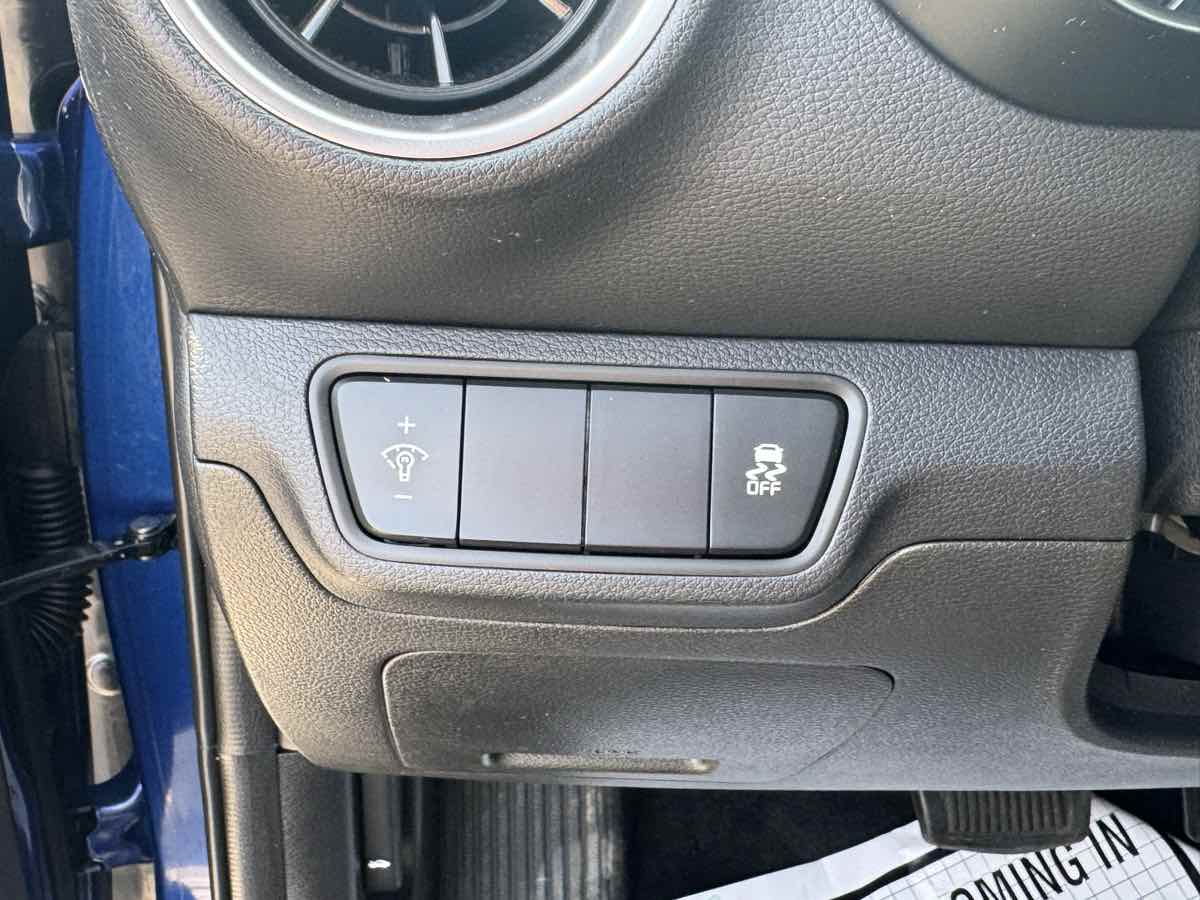 2022 Kia Forte FE LXS photo 22