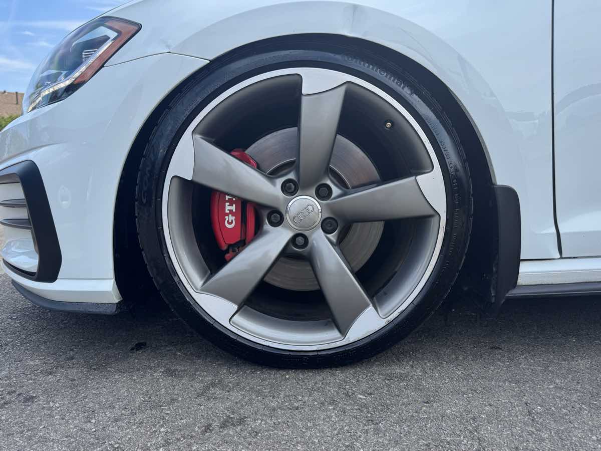 2019 Volkswagen Golf GTI Rabbit SE Autobahn photo 7