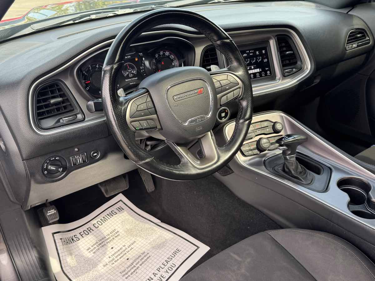2019 Dodge Challenger R/T photo 11