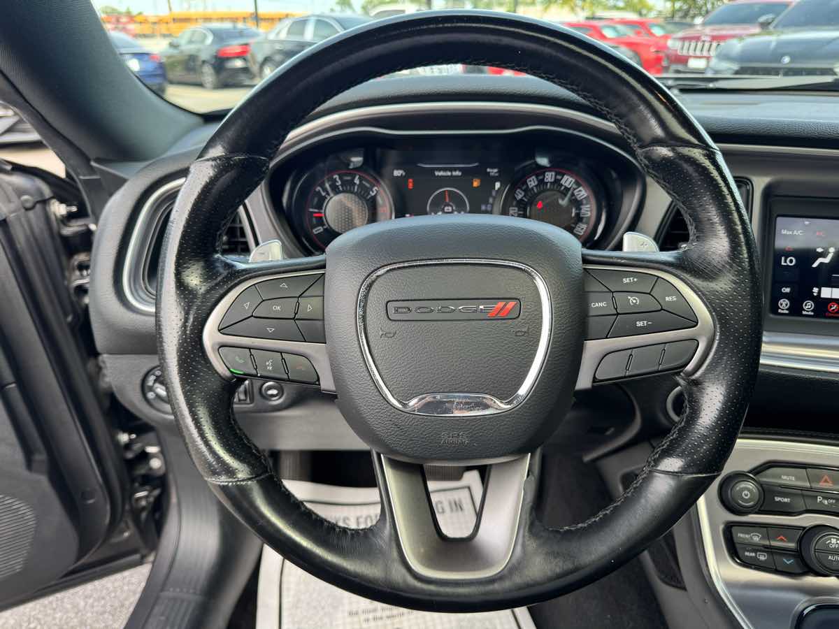 2019 Dodge Challenger R/T photo 12