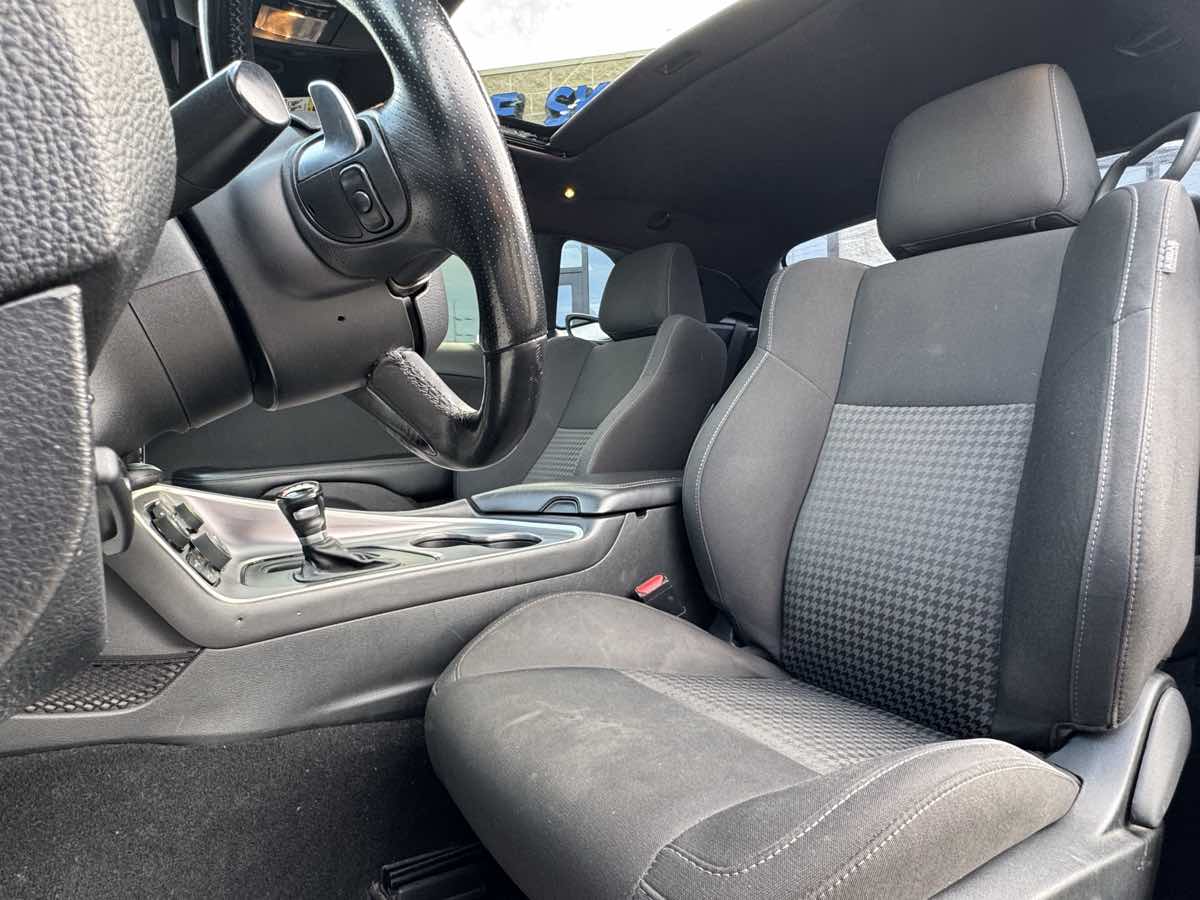 2019 Dodge Challenger R/T photo 19