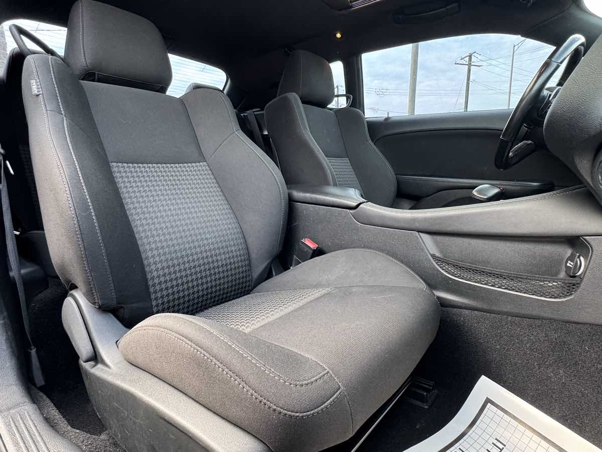 2019 Dodge Challenger R/T photo 23