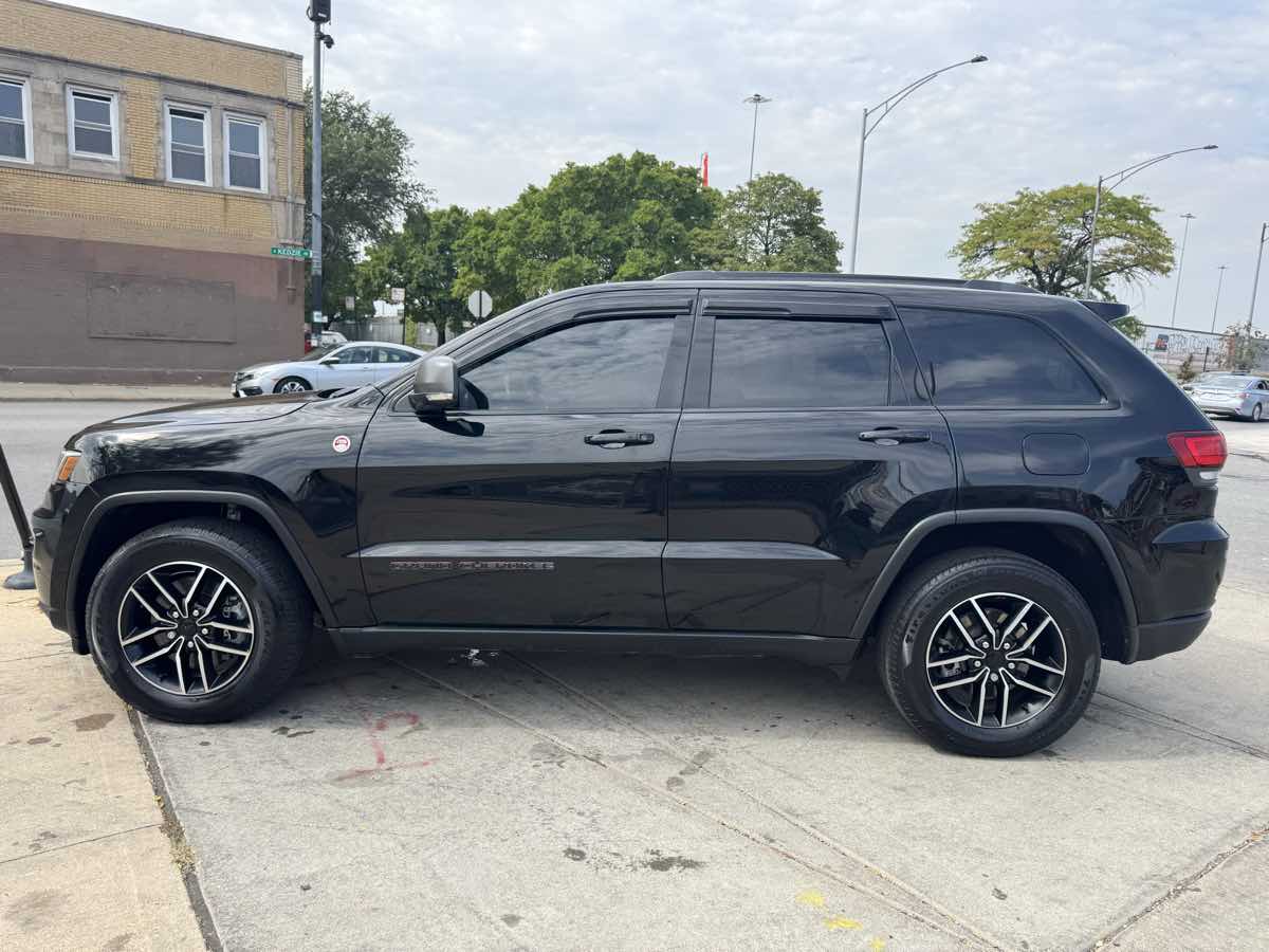 2021 Jeep Grand Cherokee Trailhawk photo 8