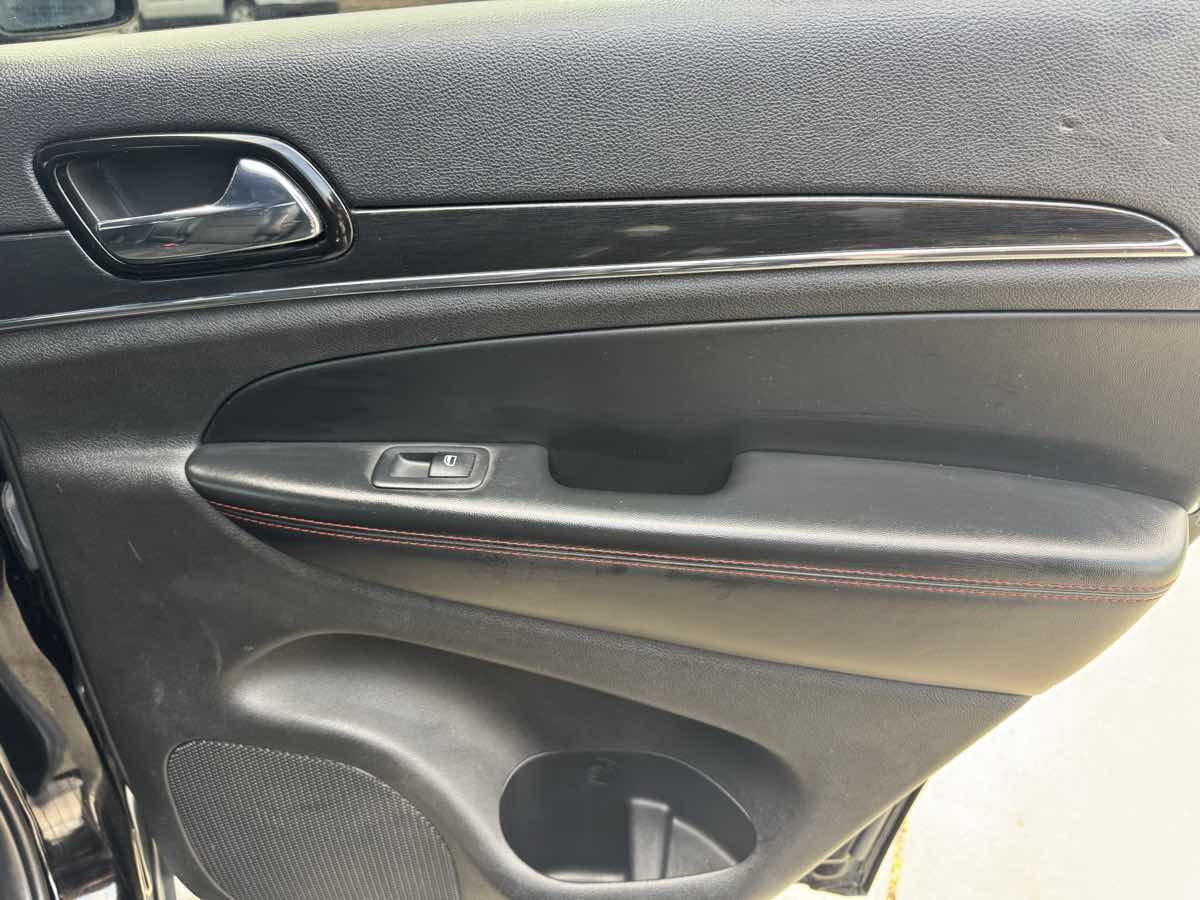2021 Jeep Grand Cherokee Trailhawk photo 26