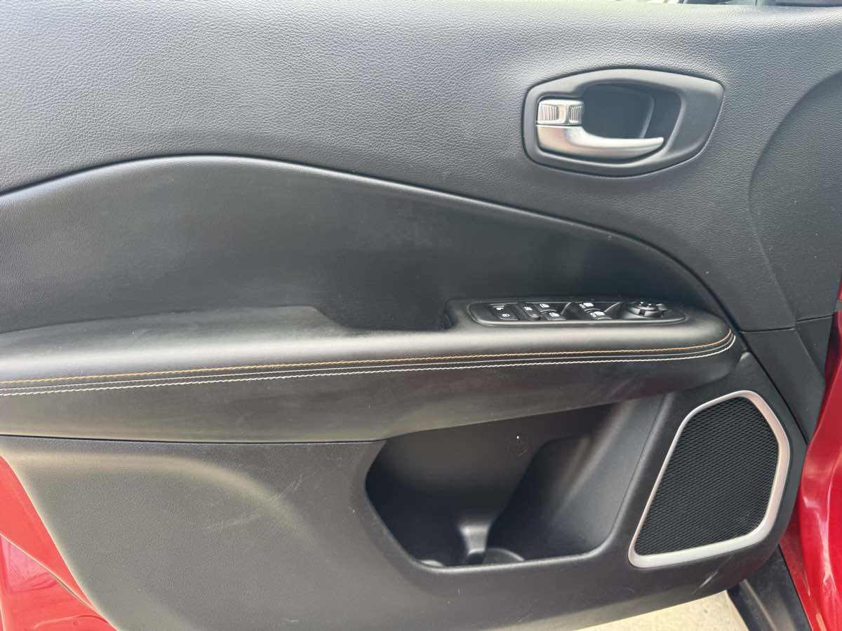 2018 Jeep Compass North Edition Latitude photo 14