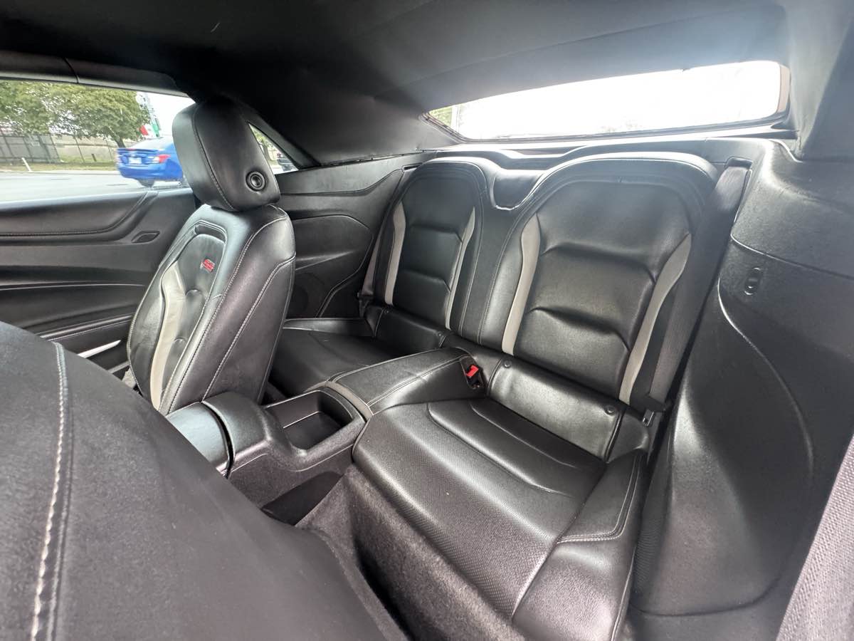 2019 Chevrolet Camaro 2SS photo 13