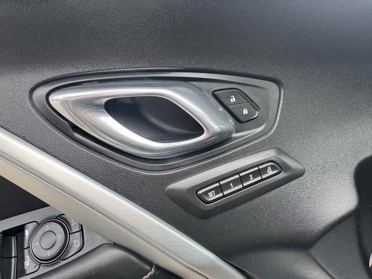 2019 Chevrolet Camaro 2SS photo 18