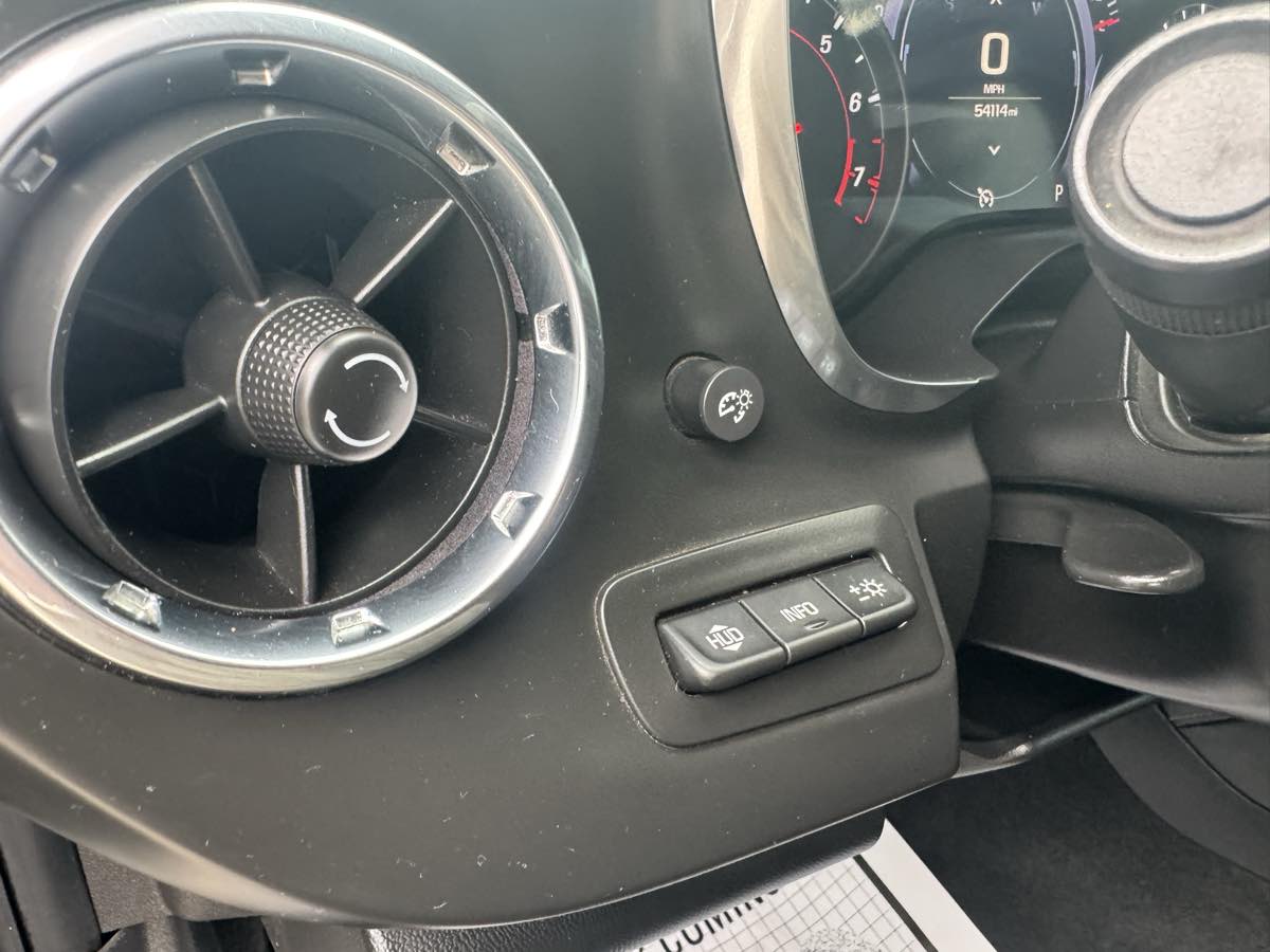 2019 Chevrolet Camaro 2SS photo 23