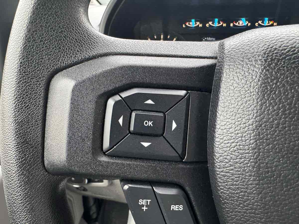 2015 Ford F-150 XL photo 13