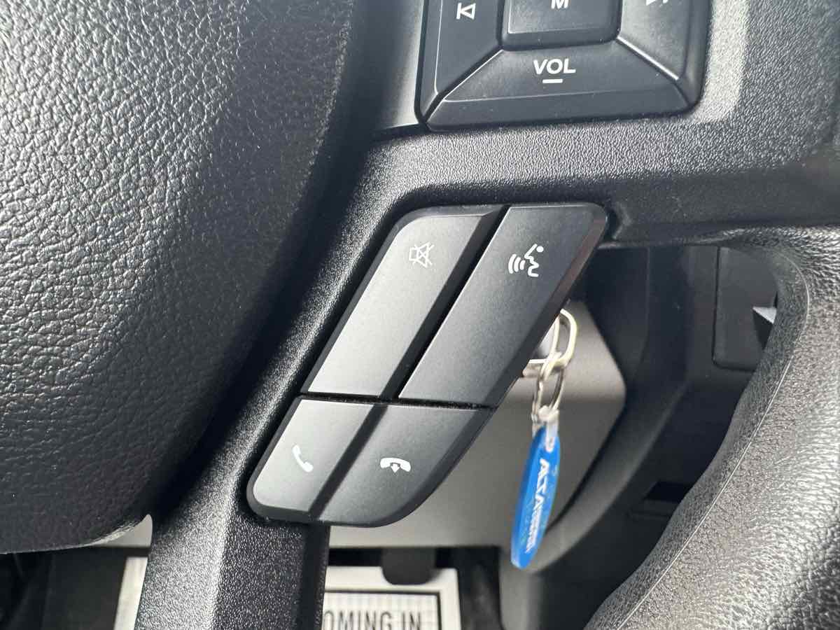 2015 Ford F-150 XL photo 16