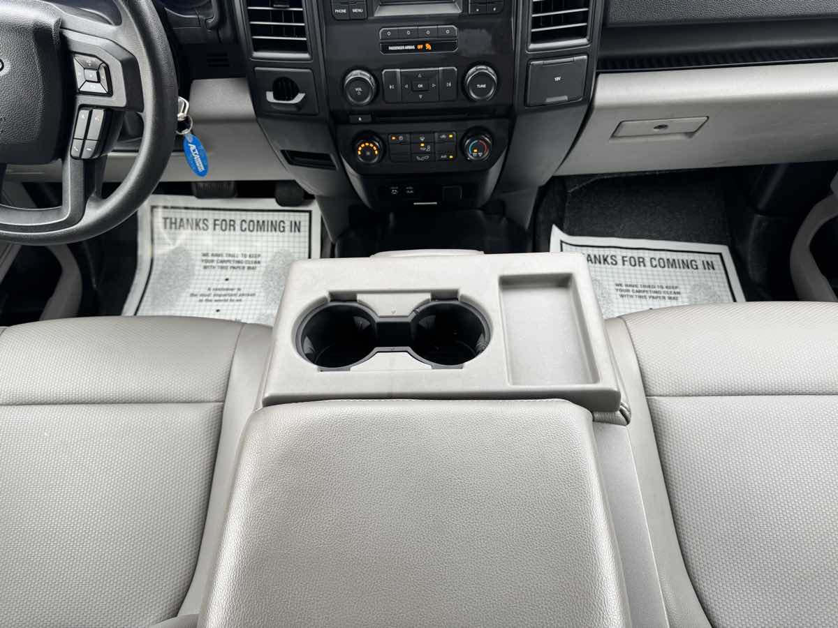 2015 Ford F-150 XL photo 22