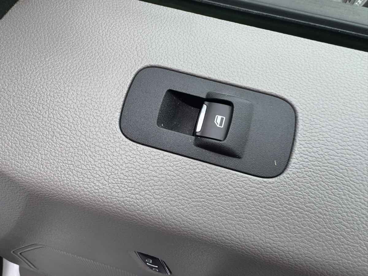 2015 Ford F-150 XL photo 30