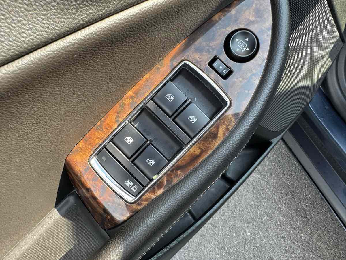 2014 Chevrolet Impala 2LT photo 23