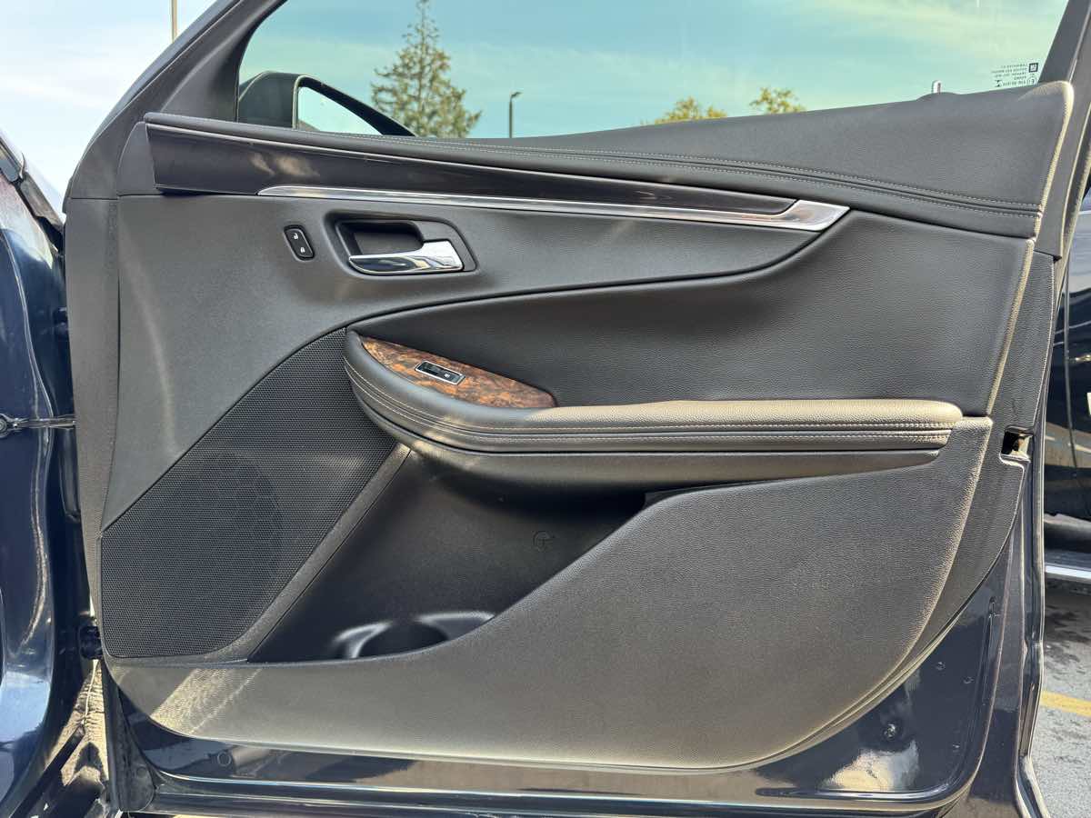 2014 Chevrolet Impala 2LT photo 27