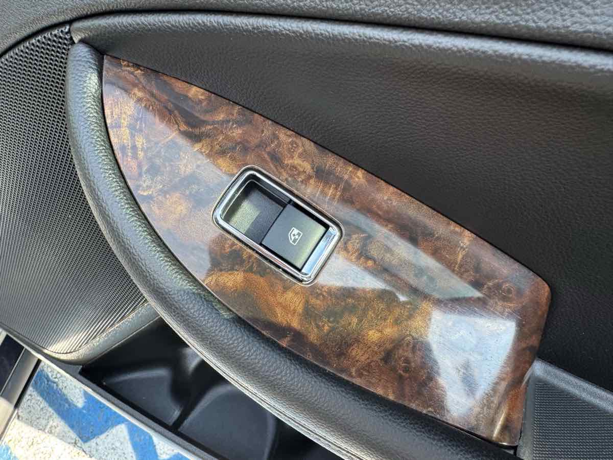 2014 Chevrolet Impala 2LT photo 28