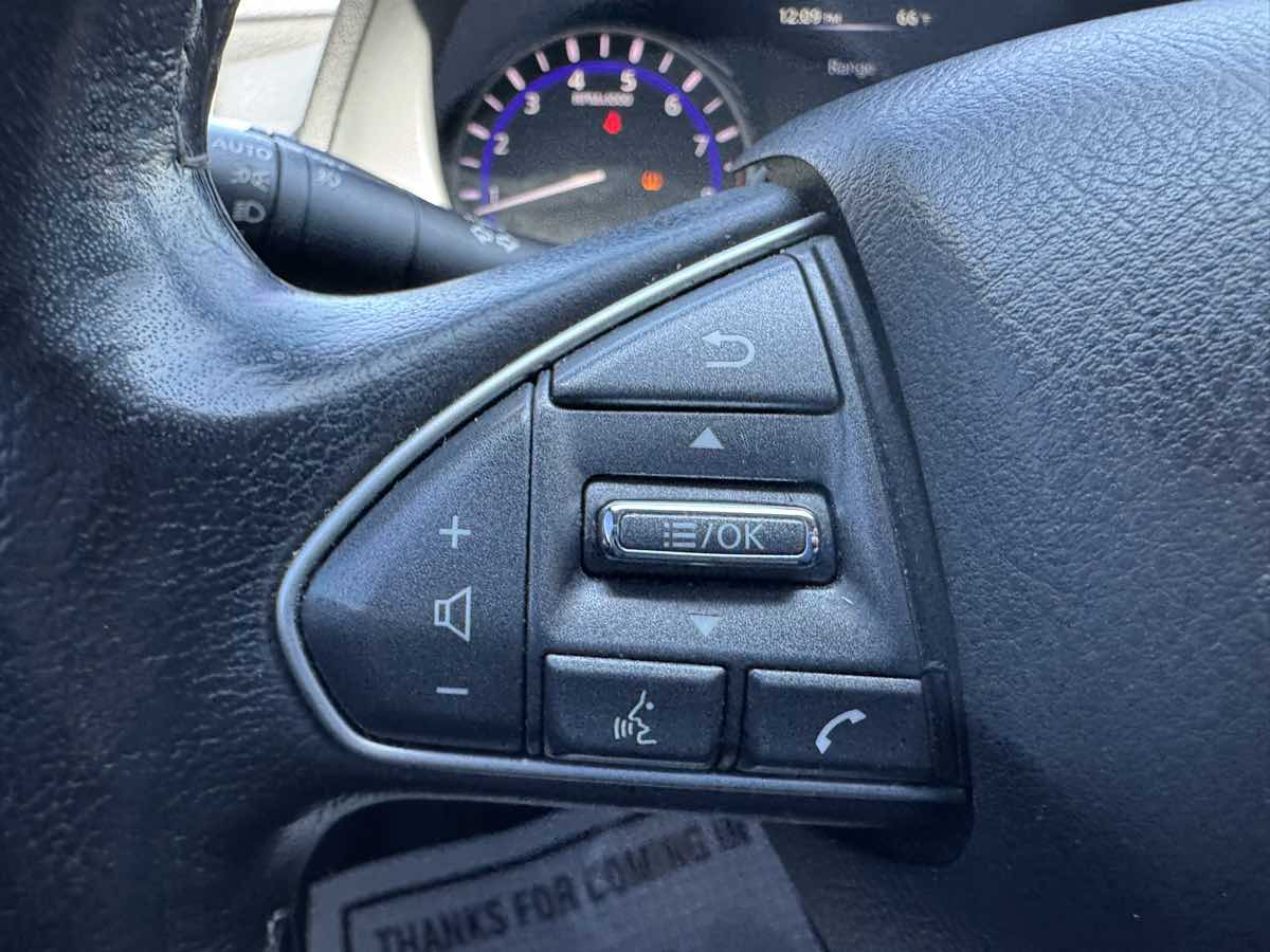 2014 Infiniti Q50 Premium photo 15