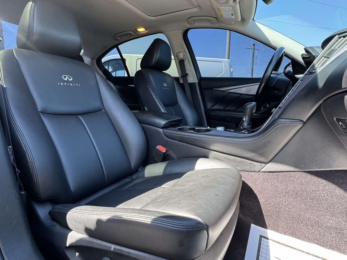 2014 Infiniti Q50 Premium photo 31