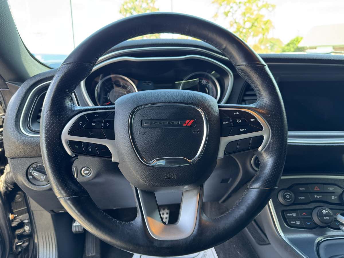 2018 Dodge Challenger R/T Plus photo 12