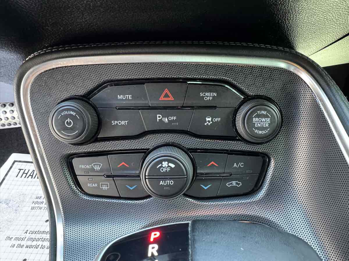 2018 Dodge Challenger R/T Plus photo 17