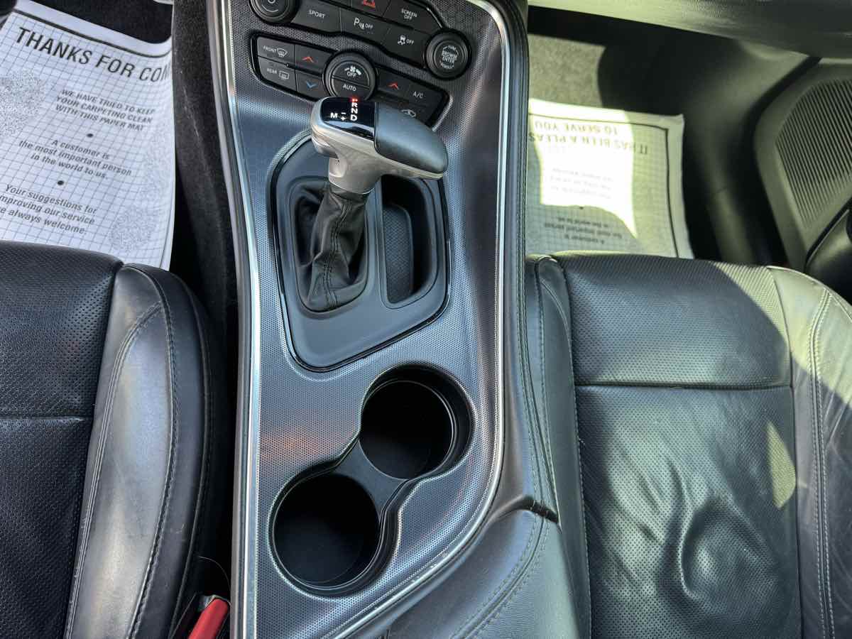 2018 Dodge Challenger R/T Plus photo 18