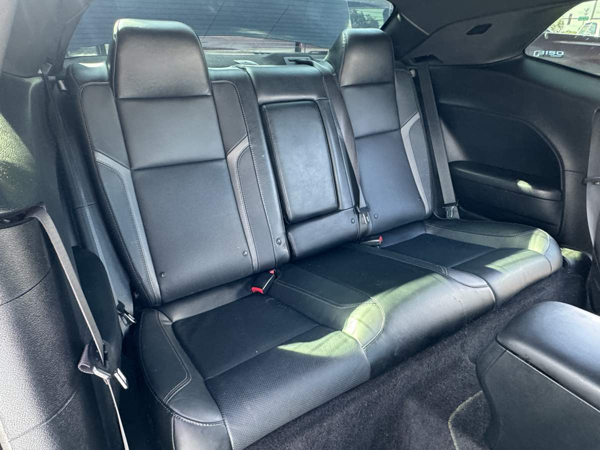 2018 Dodge Challenger R/T Plus photo 28