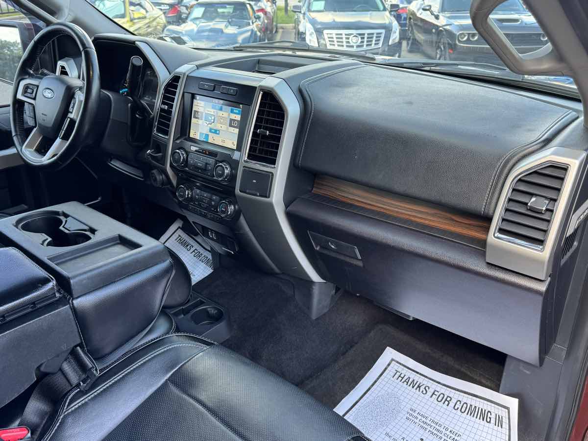 2017 Ford F-150 Lariat photo 28