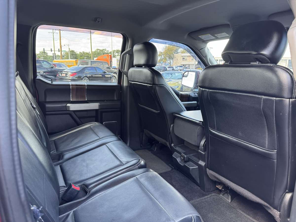 2017 Ford F-150 Lariat photo 35