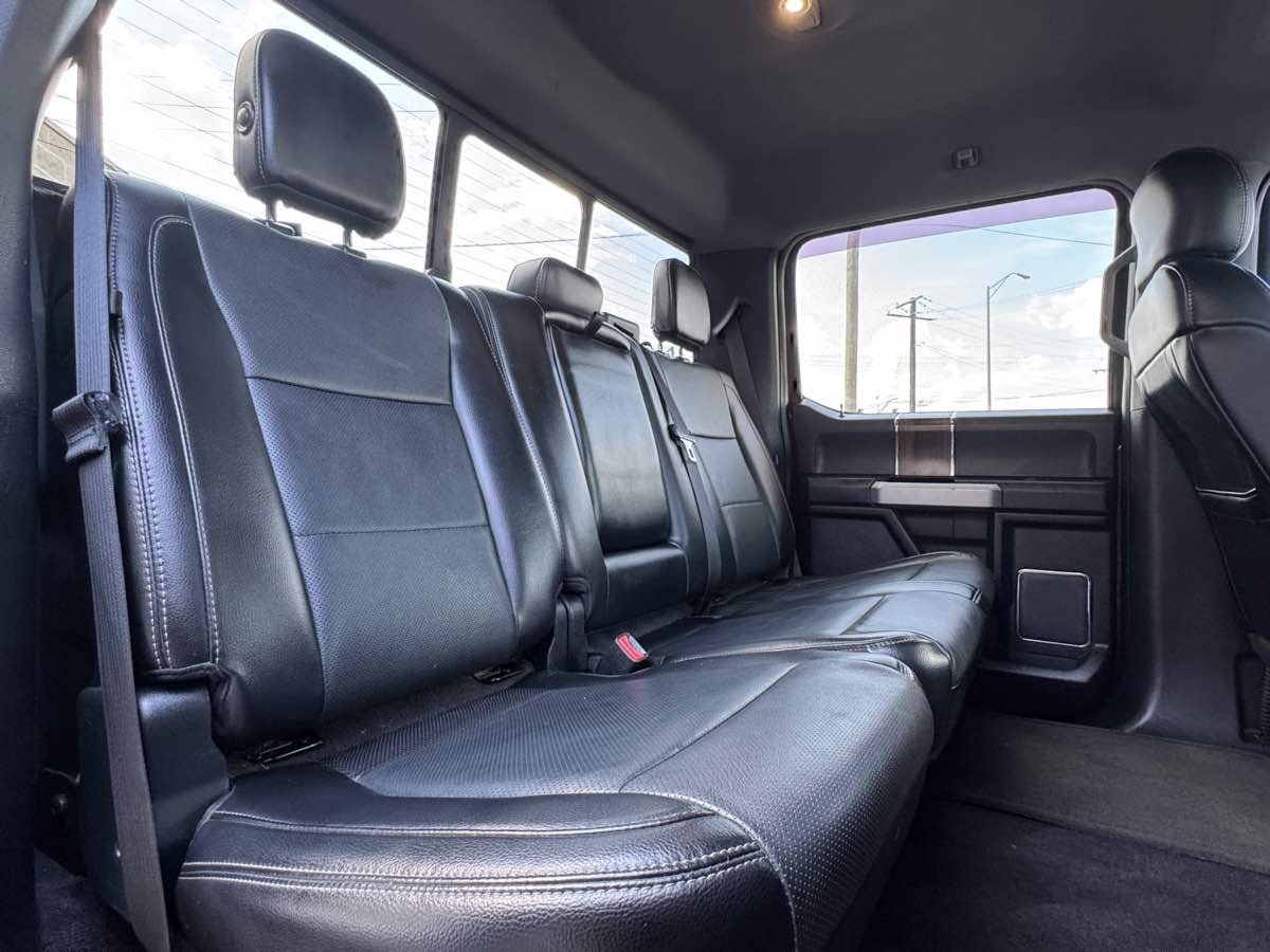 2017 Ford F-150 Lariat photo 36