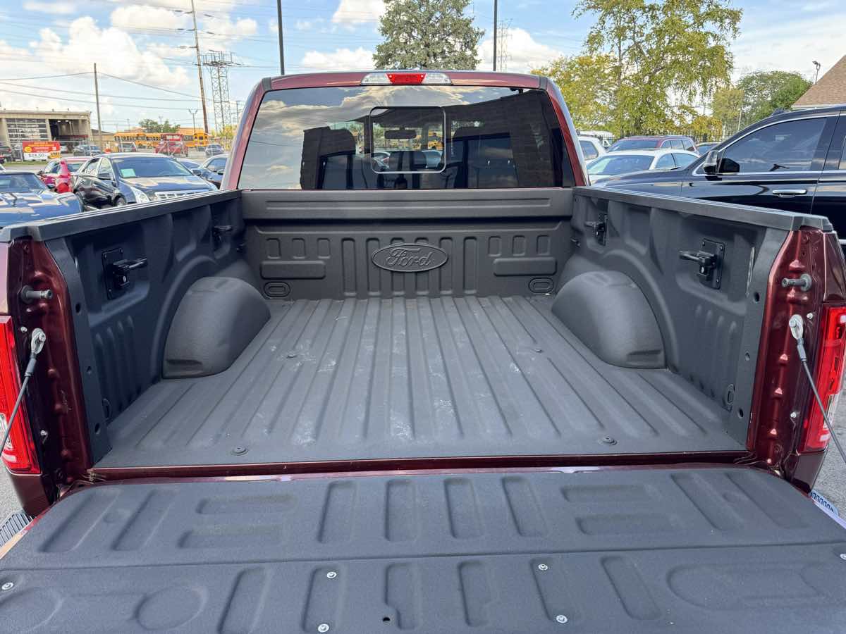 2017 Ford F-150 Lariat photo 44