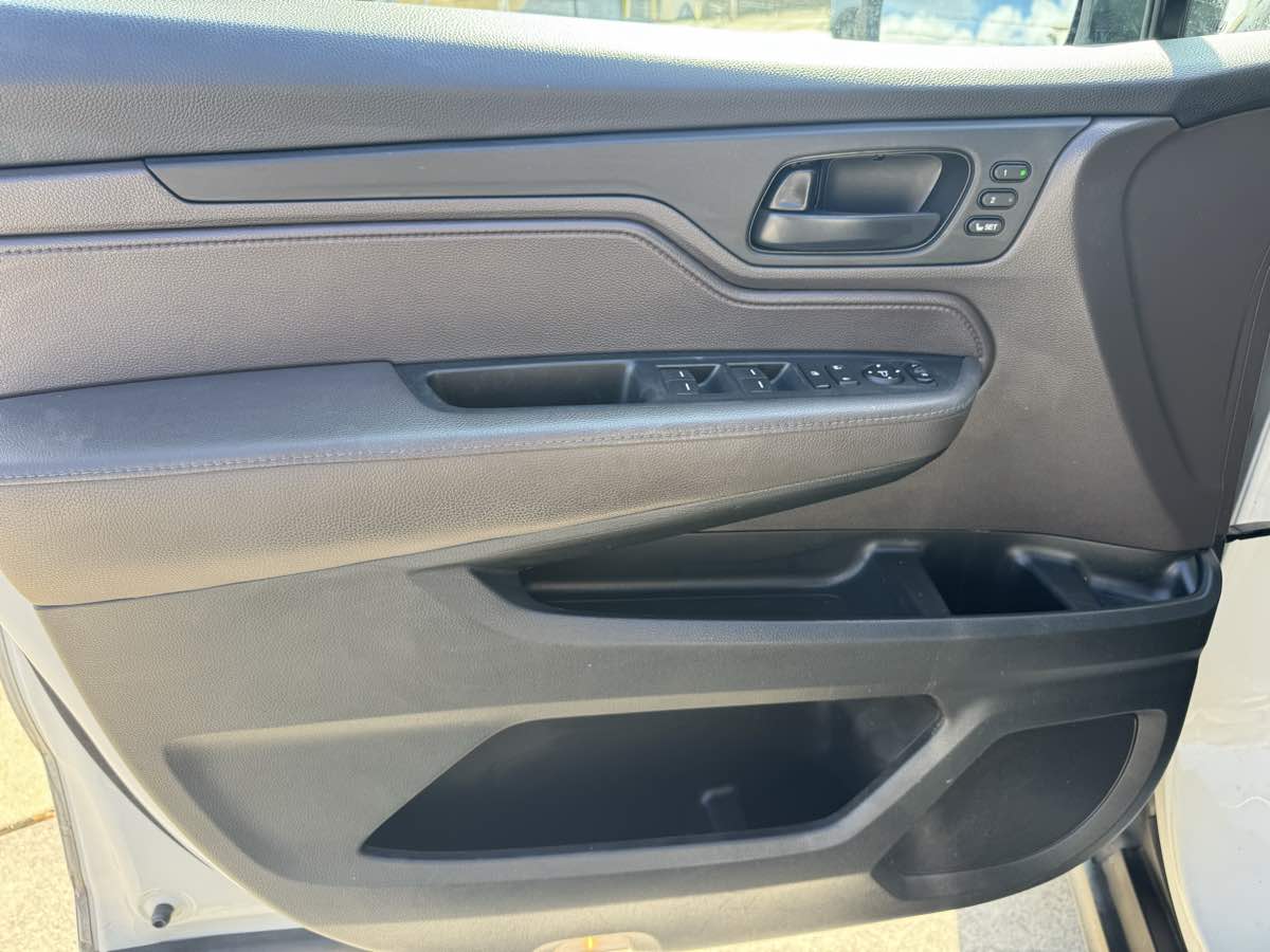 2018 Honda Odyssey EX-L photo 14