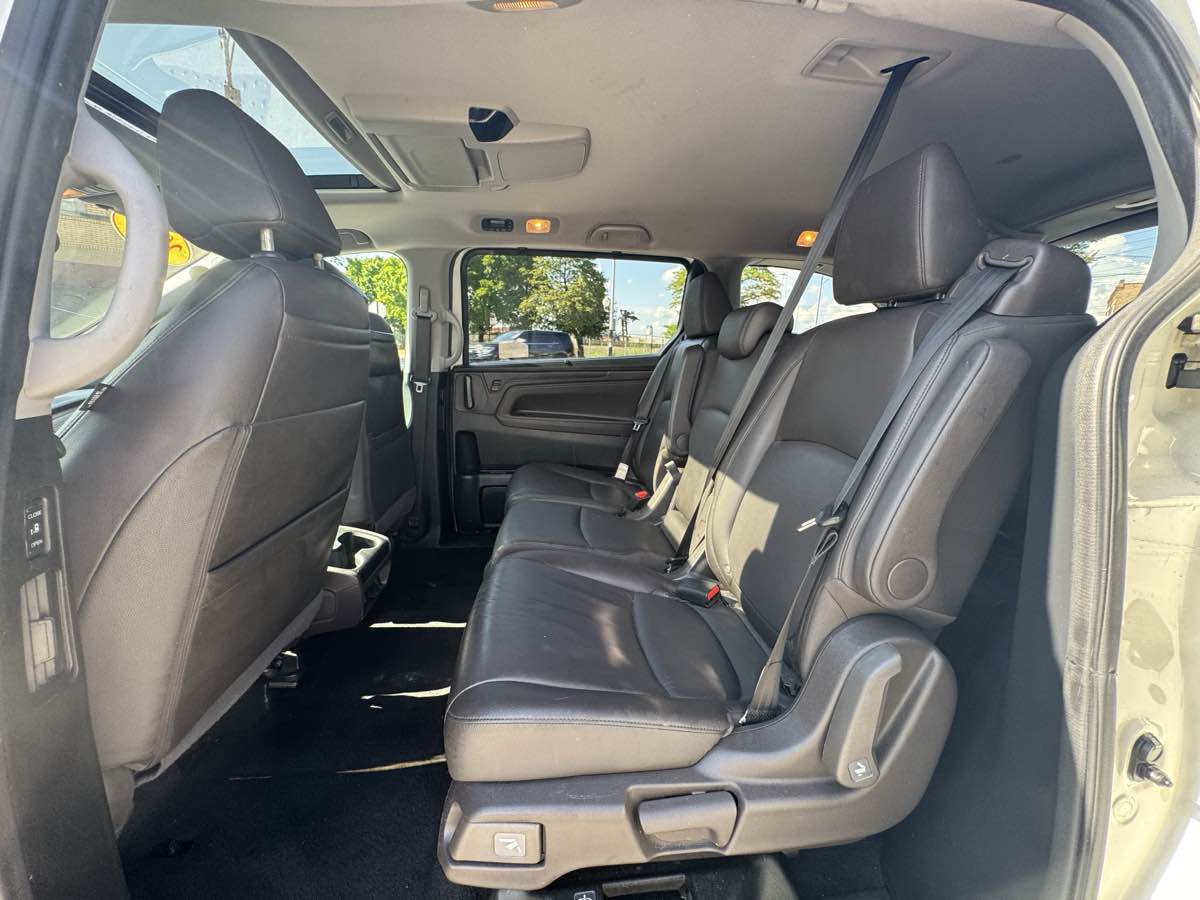 2018 Honda Odyssey EX-L photo 17