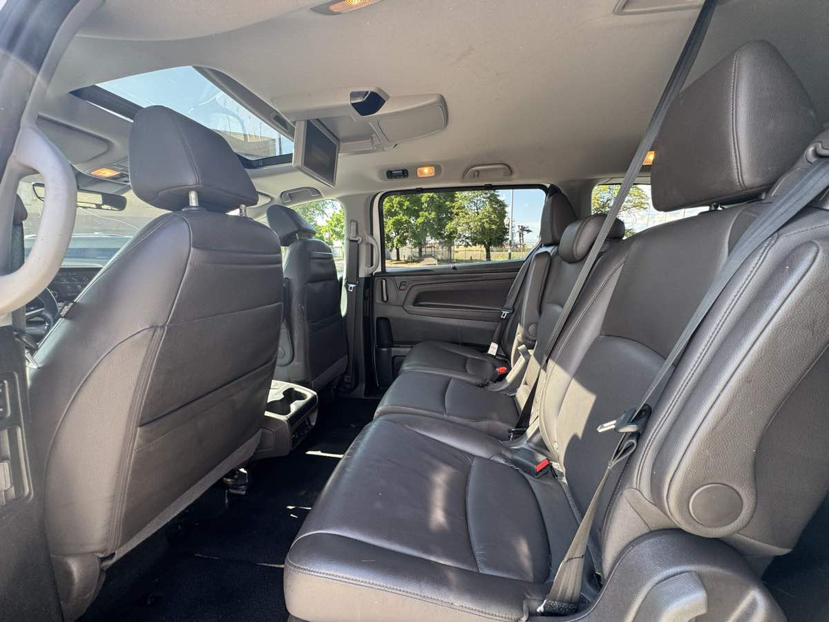 2018 Honda Odyssey EX-L photo 18