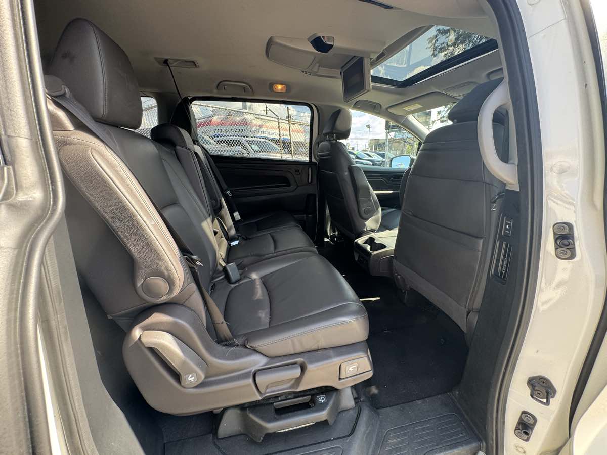2018 Honda Odyssey EX-L photo 25