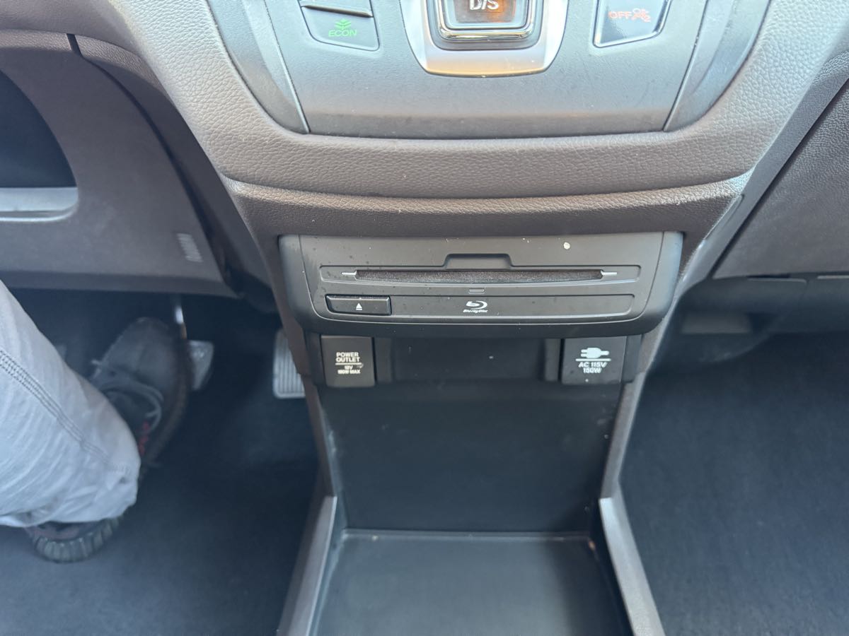 2018 Honda Odyssey EX-L photo 35