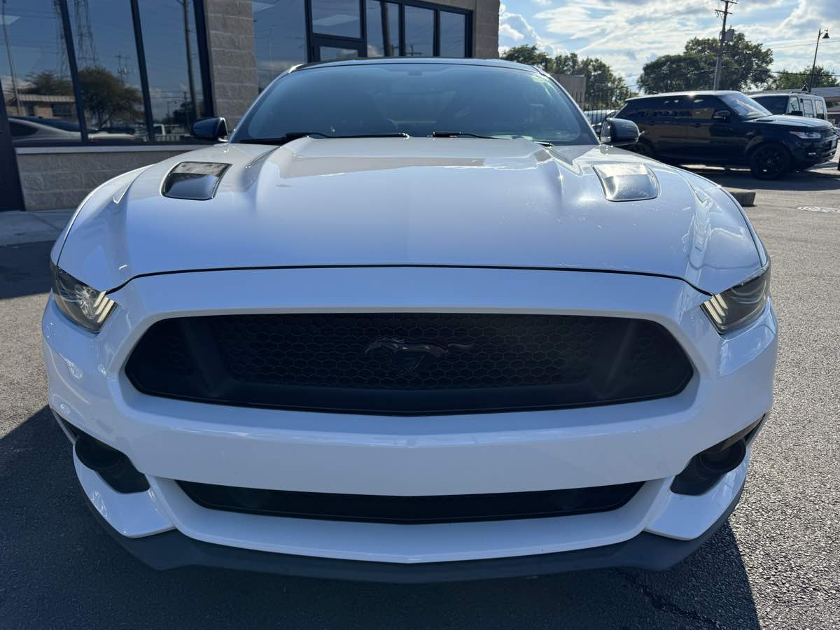 2016 Ford Mustang GT Premium photo 2