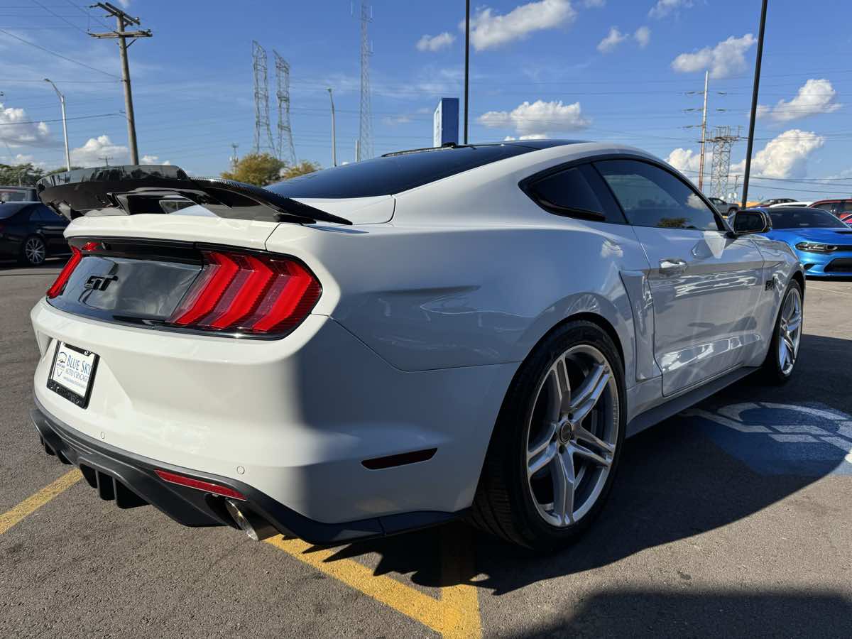 2016 Ford Mustang GT Premium photo 5