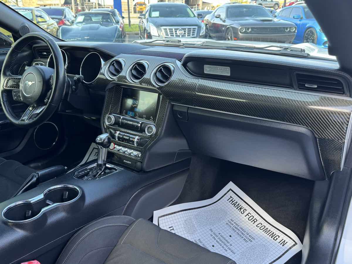 2016 Ford Mustang GT Premium photo 29